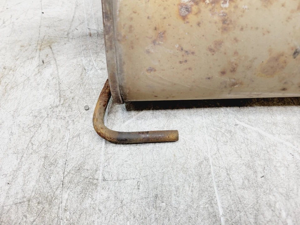 Silenciador de escape trasero derecho Subaru Outback 2005 2006 2007 2008 2009 3,0 L OEM  Foto 2 de 4