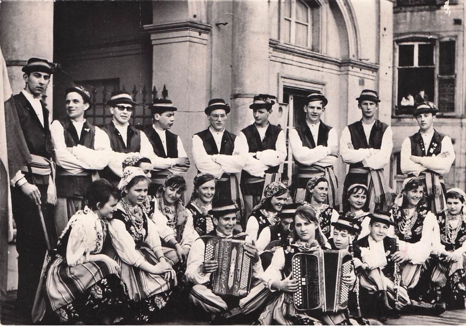 GROUPE FOLKLORIQUE POLONAIS " Polonia " - Photo 1/2