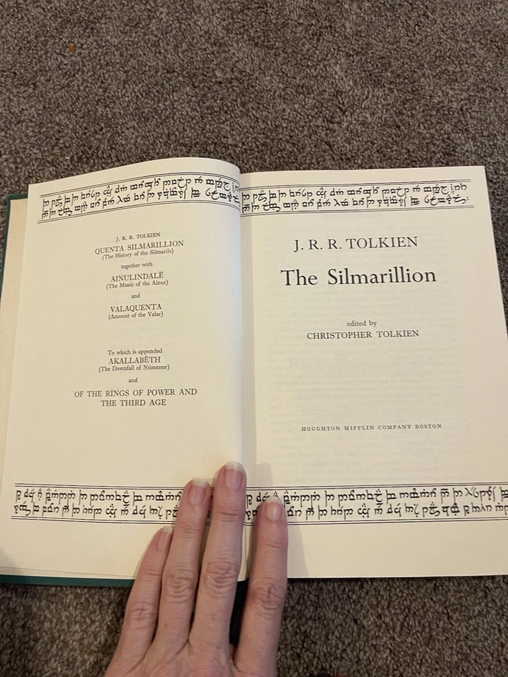 Tolkien J.R.R. The Silmarillion First American Edition 1977 - Imagem 3 de 4