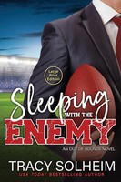 Tracy Solheim | Sleeping With The Enemy | Taschenbuch | Englisch (2023)
