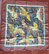 HERMES PARIS GRÜNER KRAGEN BY CHRISTIANE VAU...