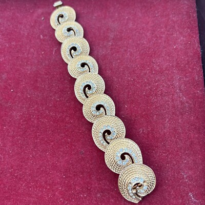 Vintage Hobe Gold-Tone Charm Toggle Bracelet Vintage Charm Toggle Bracelet, Heavy Gold Tone Statement  main image 2