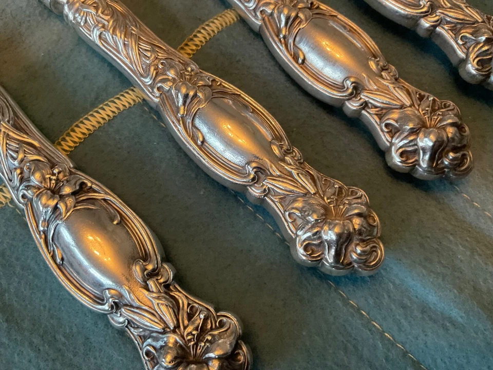 6 CUCHILLOS DE CENA STERLING INTERNATIONAL SIMPSON HALL MILL FRONTENAC ROMOS 8 7/8" Foto 4 de 4