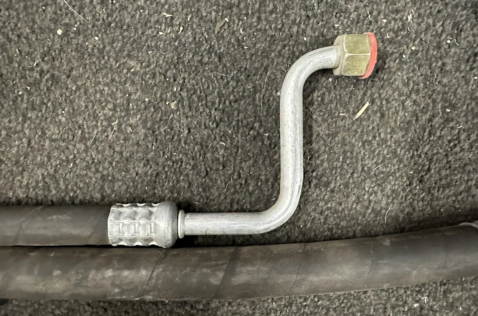 NUEVO FABRICANTE DE EQUIPOS ORIGINALES 1994-1998 Saab 9000 aire acondicionado tubo de aire acondicionado colector de manguera 4755666 RARO Foto 2 de 3