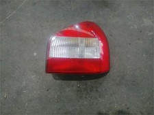 Feu arrière Audi 75