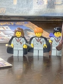 Vintage LEGO Set 4709 Harry Potter Hogwarts Castle (Sold As-Is) Incomplete