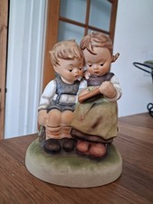 Hommel Children Sitting down together Reading Book Excellent Condition