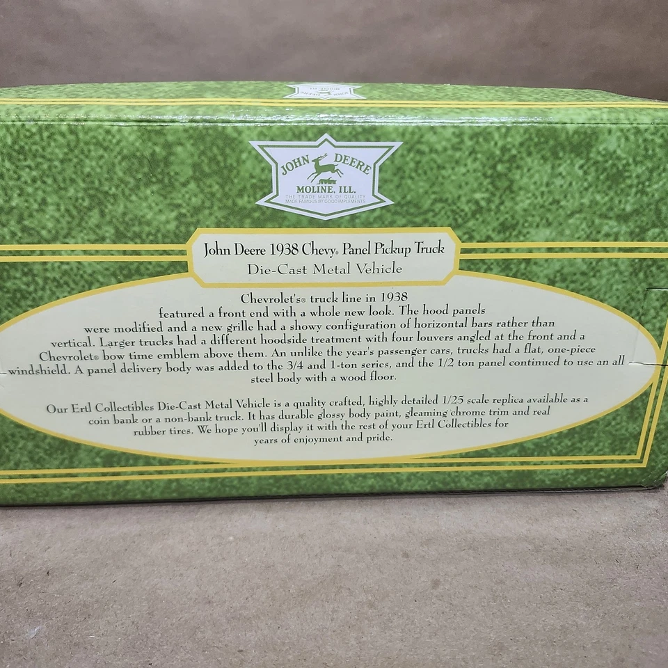 John Deere 1938 Chevy Panel Pickup Truck G Tractor Coin Bank 1/25 Ertl #15235 - Image 4 of 4