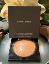 LAURA MERCIER Matte Radiance Baked Powder Compact #Bronze 04– 0.26 Oz