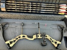 DIAMOND ARCHERY BY BOWTECH INFINITE EDGE w/ Arrows & Hard Case (FRE015372)