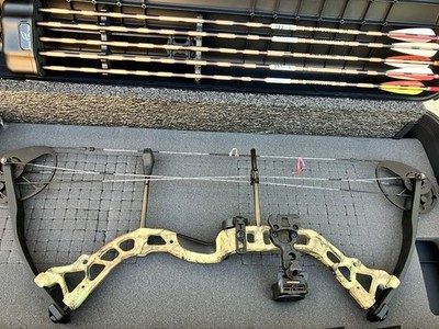 DIAMOND ARCHERY BY BOWTECH INFINITE EDGE w/ Arrows & Hard Case (FRE015372)