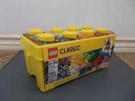 LEGO 10696 Classic Medium Creative Brick Box 484 Pcs Building Set