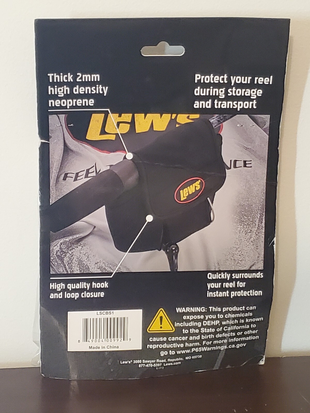 Lew's Neoprene Protective Speed Cover - Black - for 100/200 Size Spinning Reels