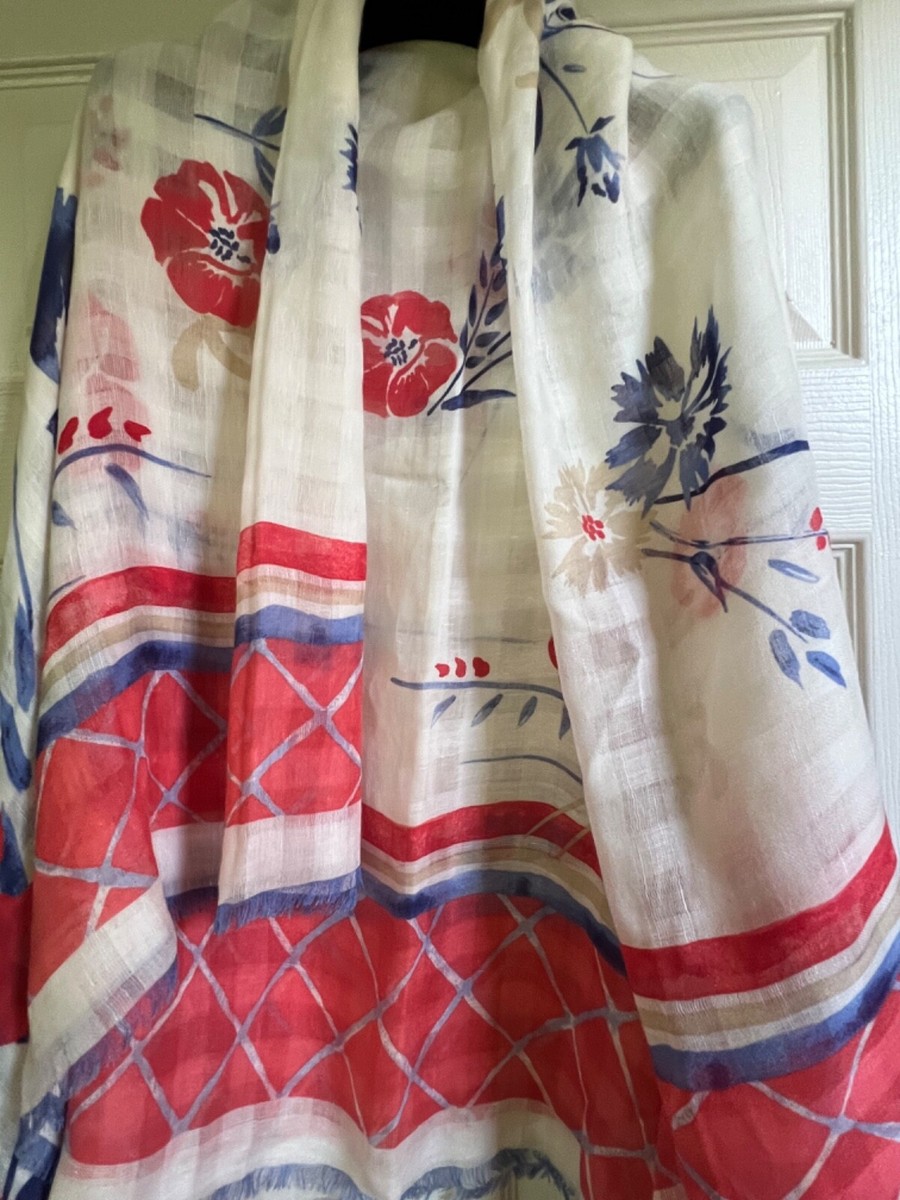 Chanel 10P VINTAGE NEW CASHMERE ECRU WRAP SCARF BLUE RED CAMELLIA