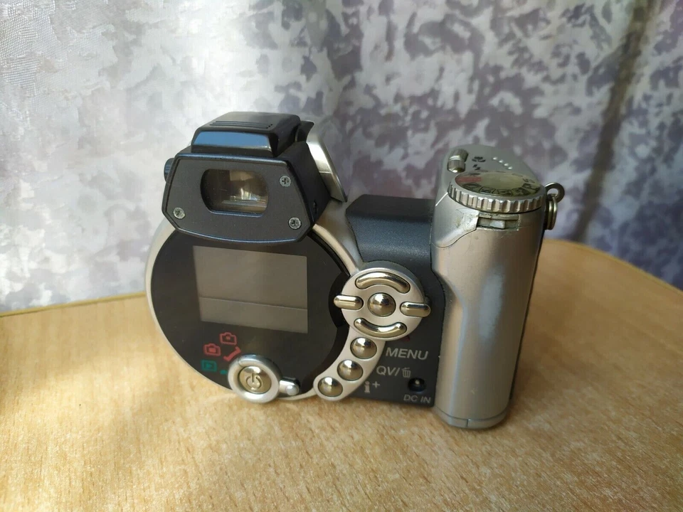 Konika Minolta Dimage Z1 3.2MP Digital Camera With 10X Optica Zoom - Image 2 of 2