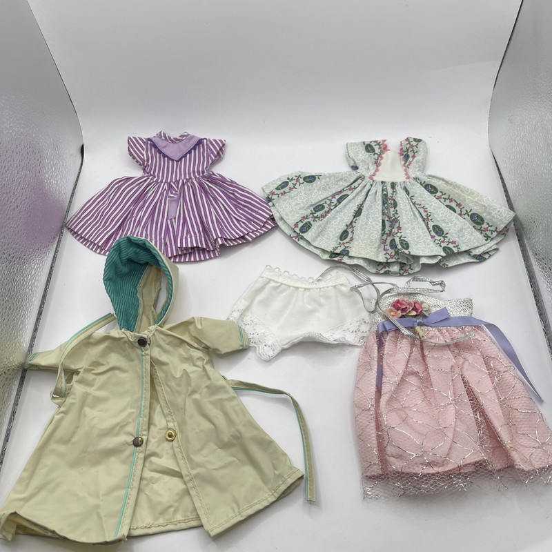 VINTAGE DOLL CLOTHING LOT  1 IDEAL Tag