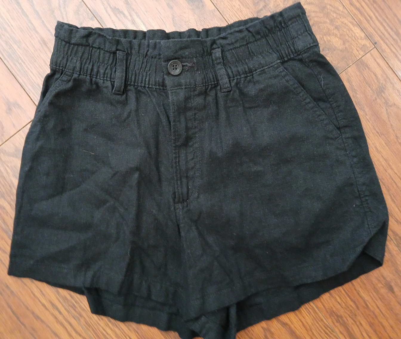 Hollister Ultra High Rise Soft Shorts Women's  Size X Small Black Linen Blend
