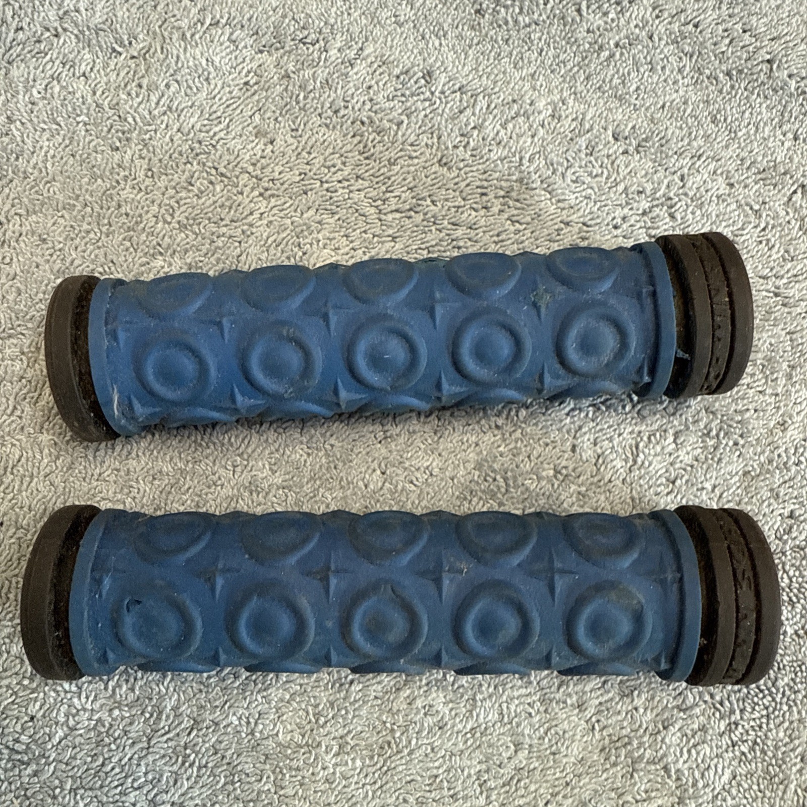 Schwinn Grips  Blue MTB Cruiser - 5" - Slip On [hjr]