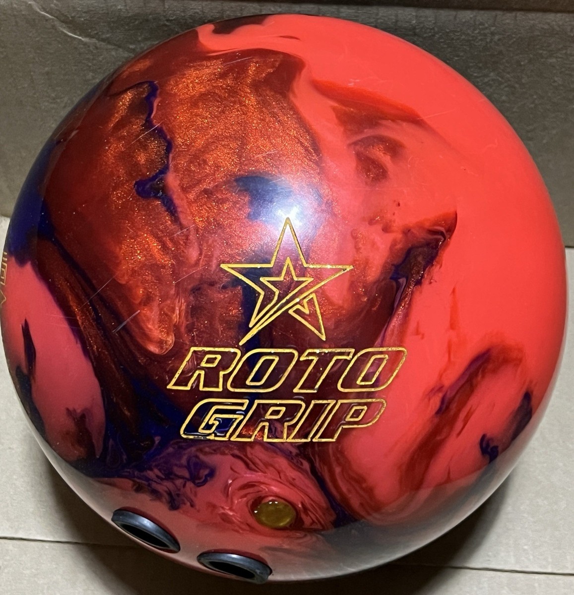 【新品未使用】TNT / ROTO GRIP 15P 15LB Roto Grip TNT | UsedBowlingBalls.com