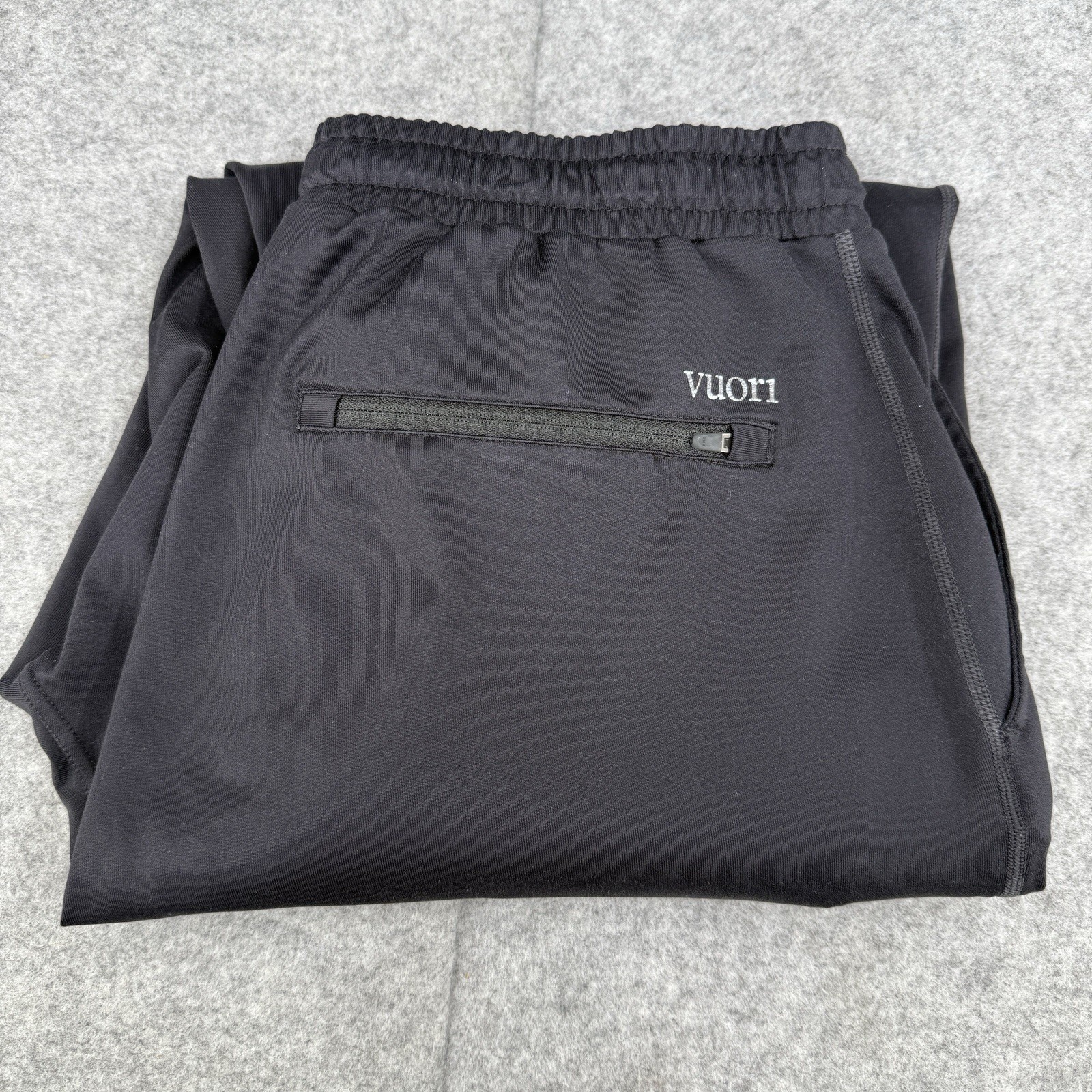 VUORI Sunday Performance Jogger Black Mens Medium 28 Gym Running Zip Pocket  