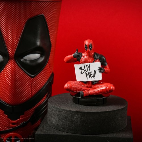 Marvel Deadpool Wolverine Cup Topper with Reusable straws (Megabox Korea) - Picture 11 of 20