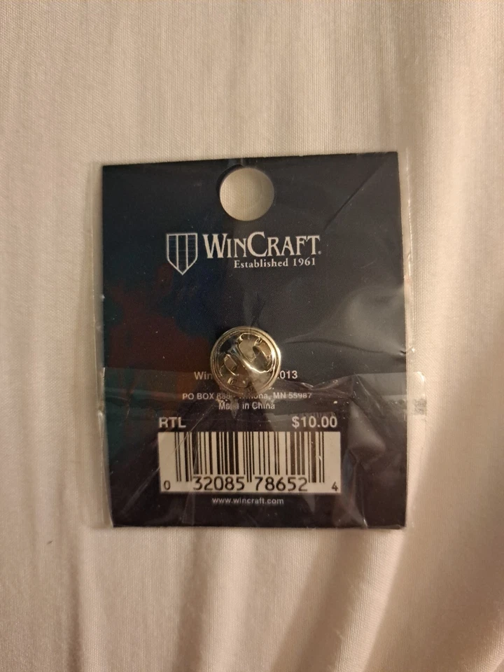 Derek Jeter Pin of The Month New York Yankees NY - Image 3 of 3