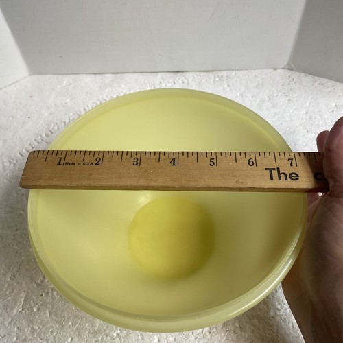 Ciotola Tupperware Vintage Pastelli Gialli SENZA COPERCHIO 235-22 - Foto 4 di 8