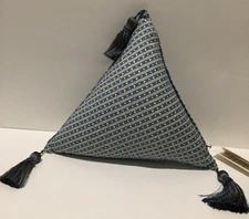 New! Les Olivades Provence Pillow Triangle Pierre Deux Souleiado Blue White