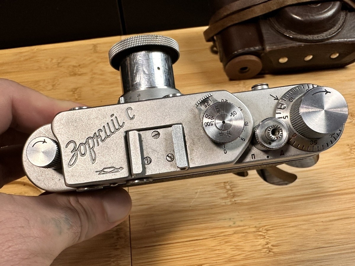 Zorki C Original Soviet USSR camera f3.5/50mm lens Industar 22 Red
