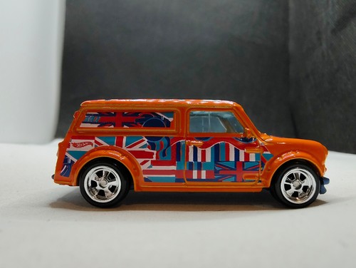 2025 HOT WHEELS PROTOTYPE FACTORY TEST RUN Orange '67 Austin Mini Van - RR.C374
