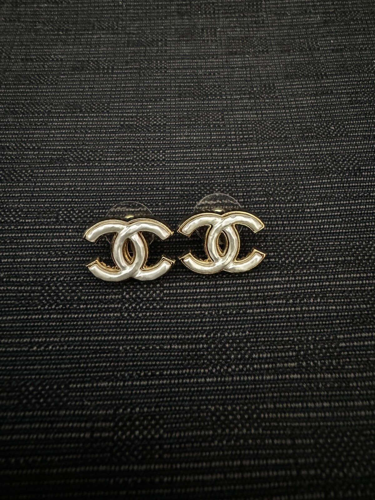 Picture 2 of 6
