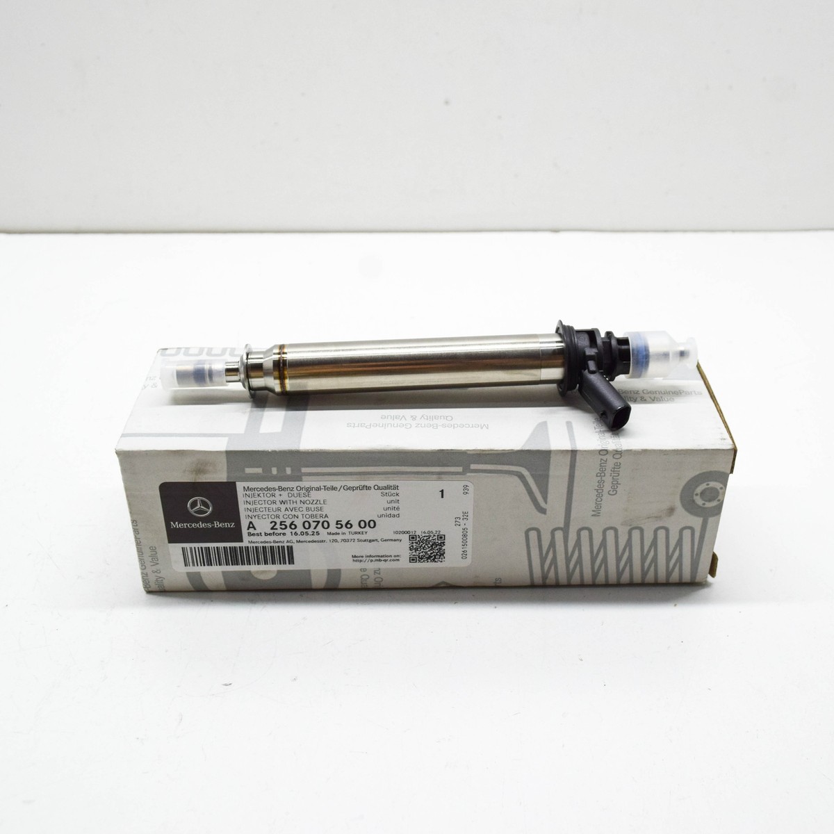 MERCEDES-BENZ E W213 Fuel Injector A2560700187 A2560705600 NEW