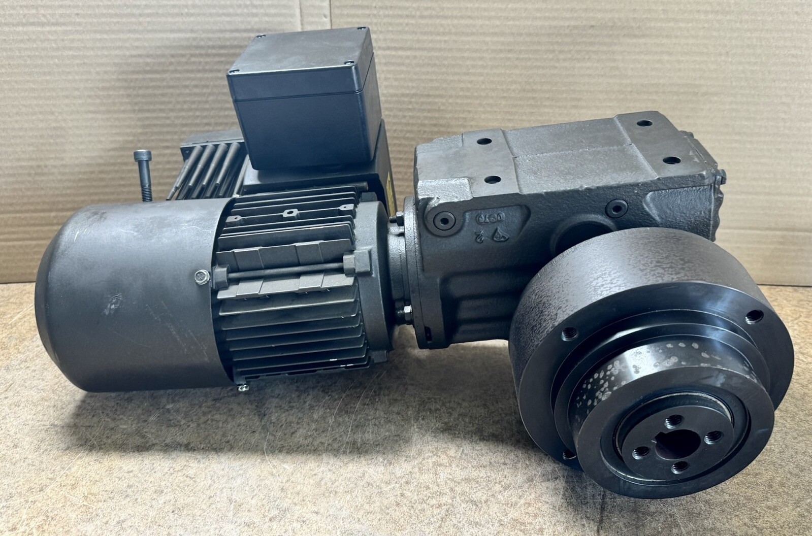 SEW Eurodrive Getriebemotor KF37 DT71D4/BMG Trumpf – Bild 6