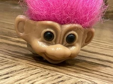 Vintage Dam Troll Head Shoelace Clip Accessory w/Pink Hair