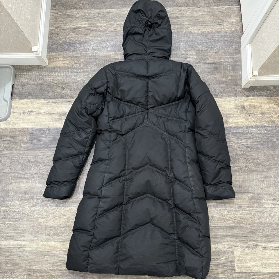 Chaqueta parka Patagonia Down With It para mujer abrigo aislante acolchado medio con capucha Foto 2 de 4