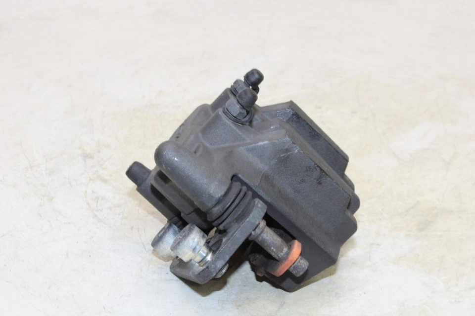 06-24 KAWASAKI VULCAN 900 VN900D CLASSIC LT OEM LEFT FRONT BRAKE CALIPER - Image 2 of 4