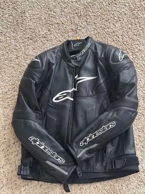 ALPINESTARS GP PLUS R v2 AIRFLOW LEATHER JACKET