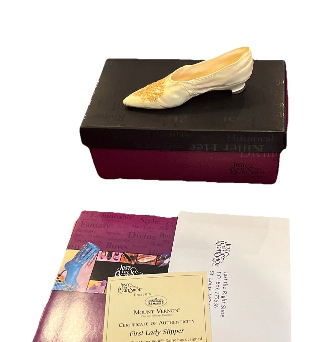 Just the Right Shoe Willitts Collectible Sculptures & Figurines