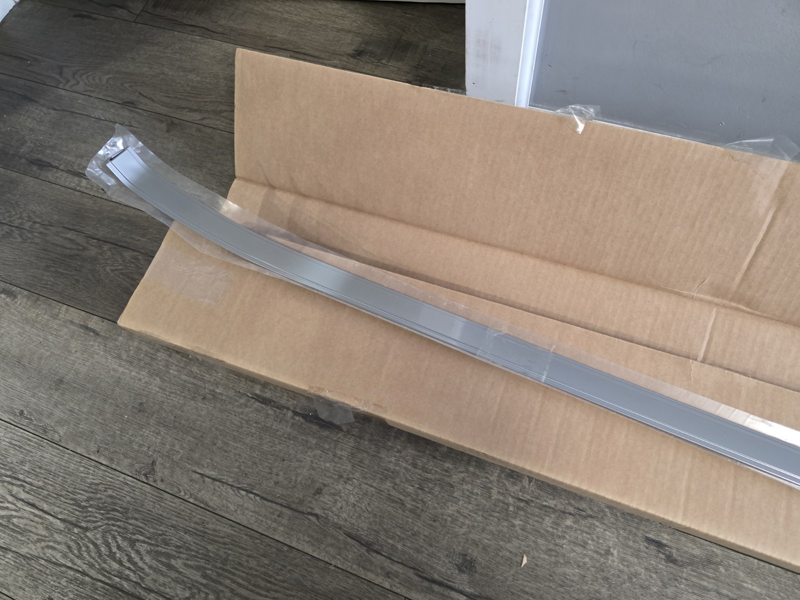 BENTLEY BENTAYGA OEM SIDE STEPS RUNNING BOARDS SET KIT NEW 17-20