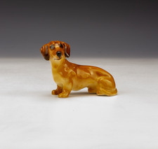 Statua cane porcellana Royal Doulton - statuina in miniatura cane bassotto