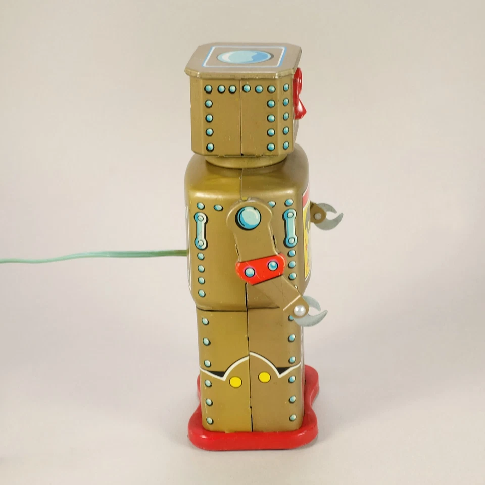 Rare Linemar Golden Robot Tin Toy – Battery-Operated Vintage 1950s Works - Image 3 of 4