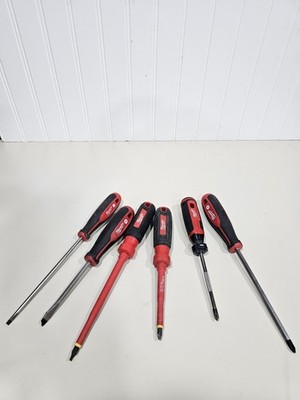 Milwaukee 48-22-2241 And 2221 ECX 1000V Insulated 6 Screwdriver In Total