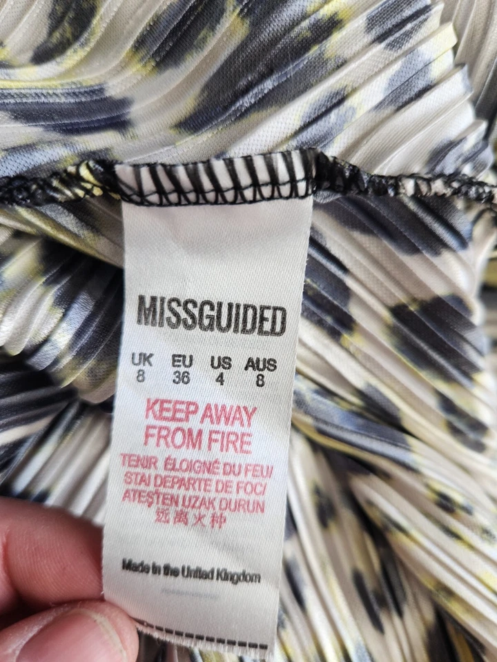 Miss guided 女式 4 码缎面打褶中裙猎豹印花  — 第 4/4 张图片