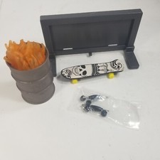 Tech Deck Fingerboard Skateboard Fire Trashcan Etc Greenbrier Spinmaster Vintage