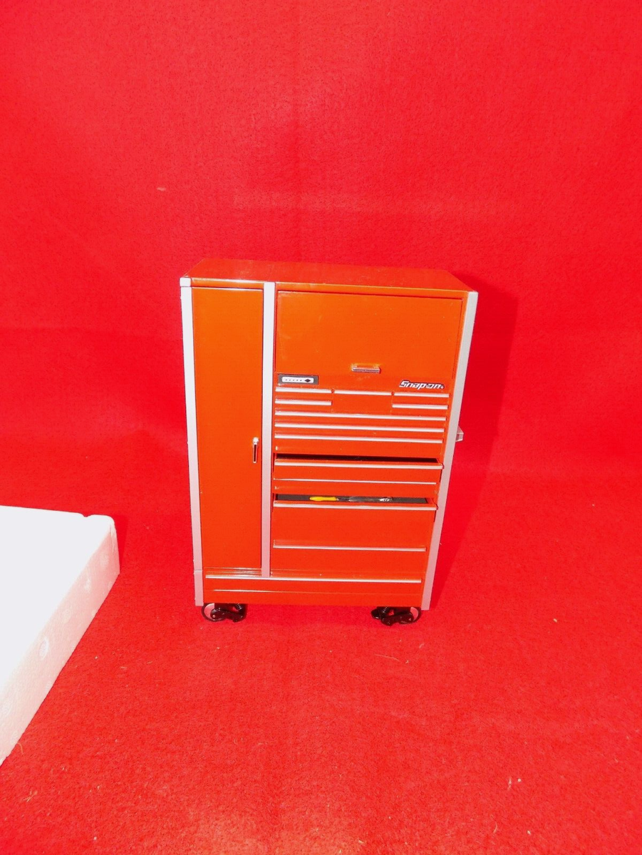 Snap-On Tools KR7100C Die Cast Mini Tool Box Replica & Tools Open