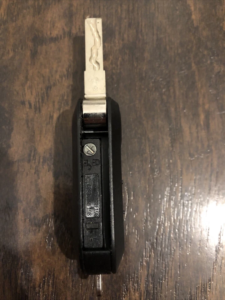 OEM 2012-2017 FIAT 500 LLAVE ABATIBLE ENTRADA REMOTA CLICKER FOB LTQF12AM433TX Foto 2 de 3