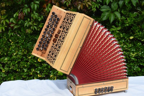 Diatonisches Akkordeon in G/C mit 3 Reihen und 12 Bass - Bild 2 von 12