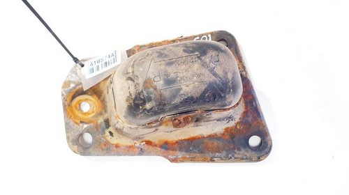 1k0505130j Кронштейн балки - Hinten rechts  Volkswa DE2530266-63