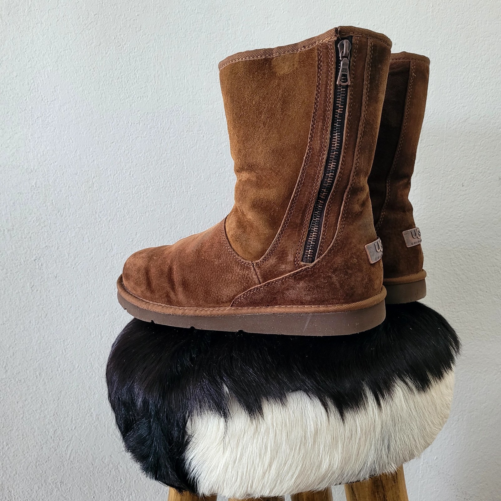 UGG Australia Mayfaire Side Zip Boots Women's Siz… - image 4