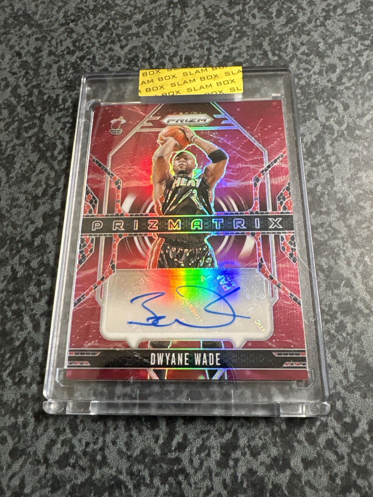 2024-25 Panini Prizm - Prizmatrix Signatures Dwyane Wade #PMX-DWW (AU)